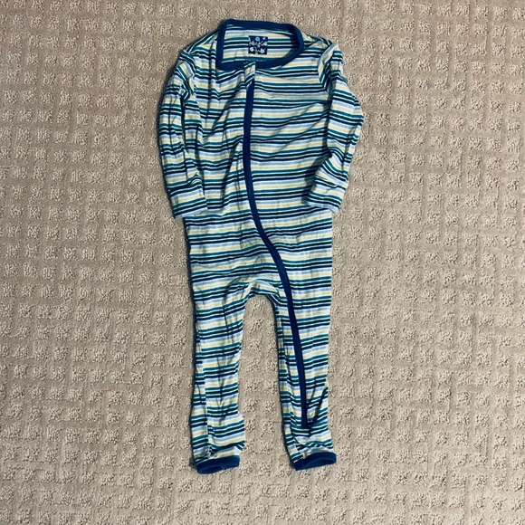 Kickee Pants Other - Play suit- Kickee Pants/ 9-12m/ Blue stripe/ EUC!